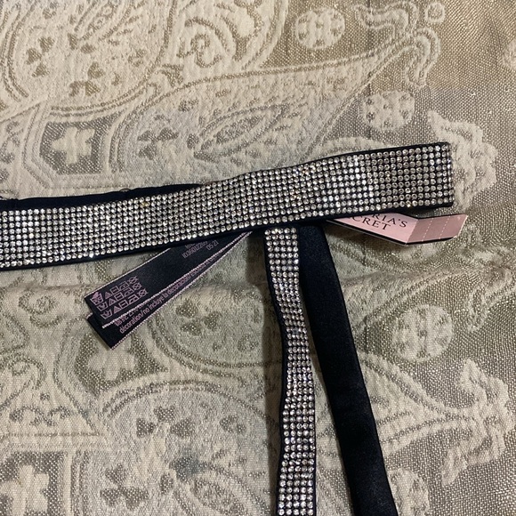 VS Garter - Picture 2 of 5